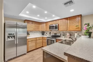 Photo #1: 2248310 Listing