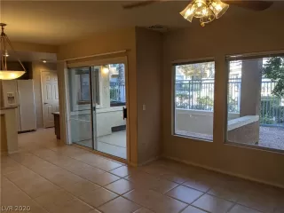 Photo #4: 2248313 Listing 