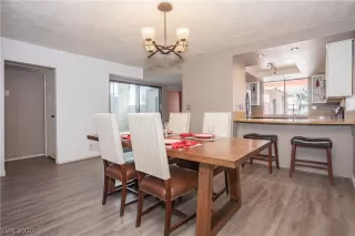 Photo #4: 2248371 Listing