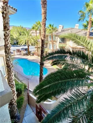 Photo #3: 2248372 Listing