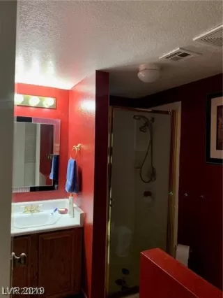 Photo #5: 2248402 Listing