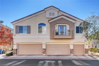 Photo #1: 2248406 Listing