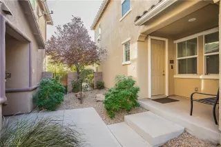 Photo #5: 2248449 Listing 