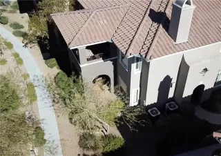 Photo #5: 2248510 Listing