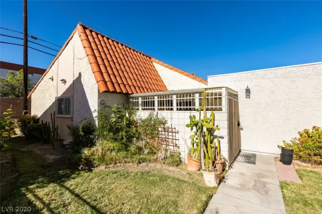 MLS: 2248529 Condo For Sale