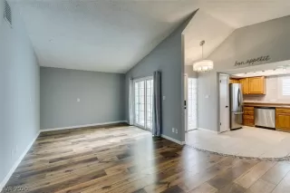 Photo #2: 2248529 Listing