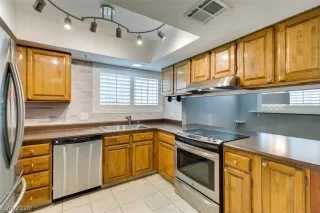 Photo #3: 2248529 Listing