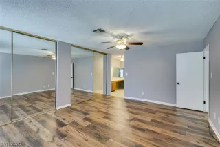 Photo #4: 2248529 Listing