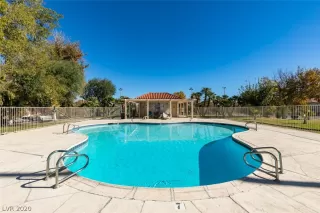 Photo #6: 2248529 Listing