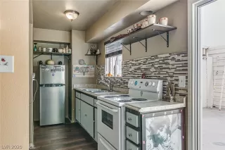 Photo #1: 2248534 Listing