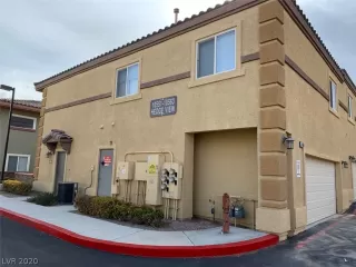 Photo #1: 2248603 Listing