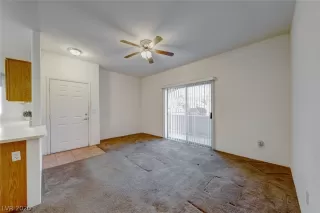 Photo #4: 2248610 Listing