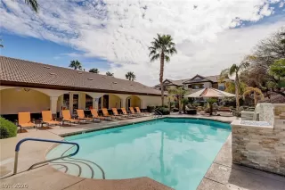 Photo #2: 2248623 Listing