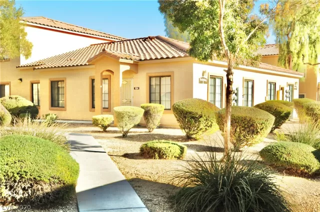 MLS: 2248625 Condo For Sale