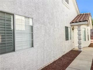 Photo #2: 2248649 Listing 