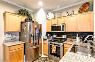 Photo #5: 2248663 Listing 