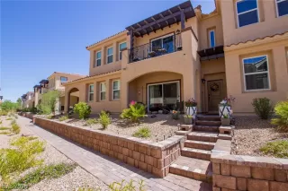 Photo #1: 2248752 Listing 