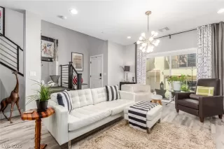 Photo #5: 2248752 Listing 