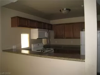 Photo #3: 2248785 Listing