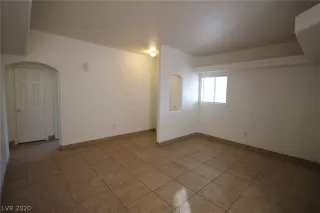 Photo #5: 2248808 Listing 