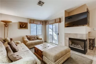 Photo #3: 2248818 Listing 