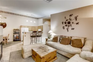 Photo #4: 2248818 Listing 