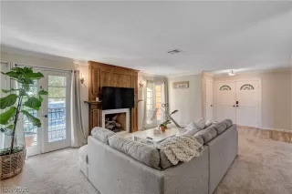 Photo #3: 2248847 Listing