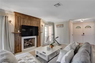 Photo #6: 2248847 Listing