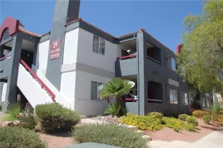 Photo #1: 2248912 Listing 