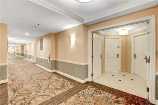 Photo #2: 2248972 Listing