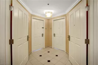 Photo #3: 2248972 Listing