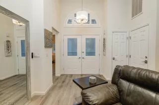 Photo #2: 2248983 Listing 