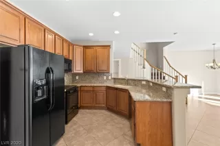 Photo #3: 2249073 Listing