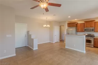 Photo #3: 2249087 Listing