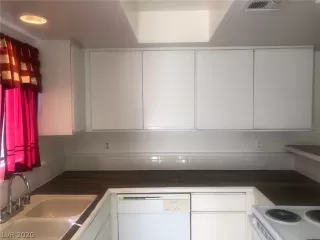 Photo #3: 2249100 Listing 