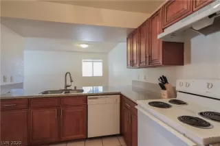 Photo #6: 2249102 Listing 