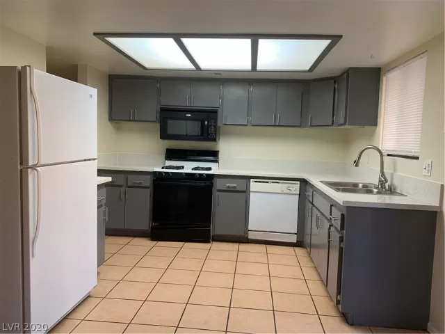 MLS: 2249104 Condo For Sale