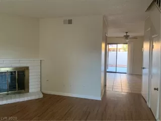 Photo #5: 2249104 Listing 