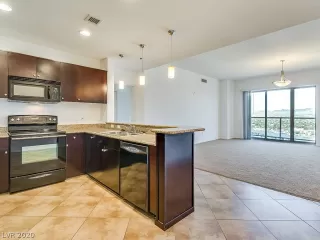 Photo #1: 2249136 Listing