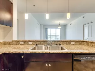 Photo #3: 2249136 Listing