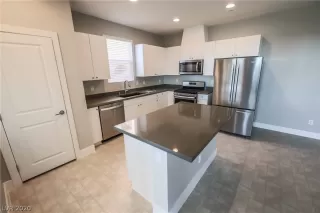 Photo #5: 2249196 Listing 