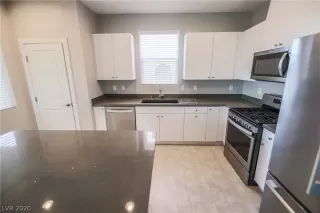 Photo #6: 2249196 Listing 