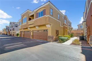 Photo #1: 2249216 Listing