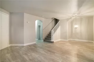 Photo #3: 2249216 Listing