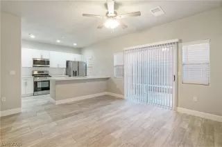 Photo #6: 2249216 Listing