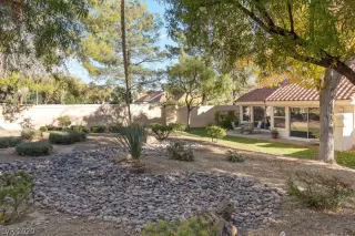 Photo #4: 2249227 Listing