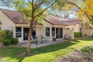 Photo #5: 2249227 Listing