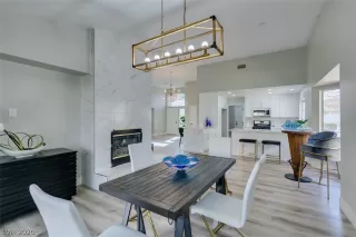 Photo #2: 2249290 Listing