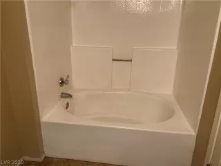 Photo #6: 2249296 Listing