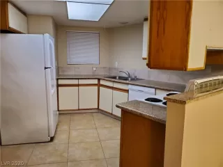 Photo #3: 2249301 Listing 